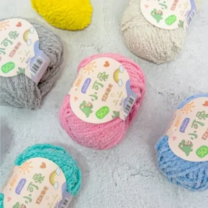 100% Polyester Eco Friendly Fluffy Soft Chenille Yarn Yarn Dyed Fancy Yarn for Hand Knitting