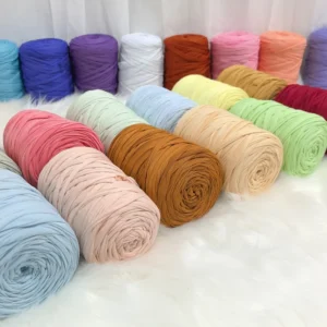 100% Polyester Hand Knitted Baby Cradle T Shirt Unique High Strength Coarse Yarn Crochet Designs 400g Weight Dyed Fancy Yarn