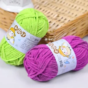 100% Polyester Velvet Baby Chenille Yarn 50gram Roll High Tenacity Eco-Friendly Recyclable Dyed Fancy Yarn Hand Knitting