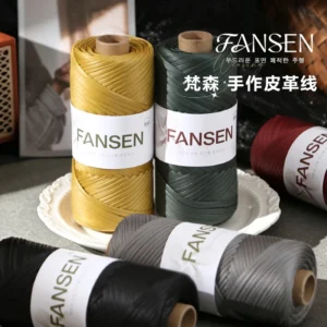 150g Metallic-feel T-shirt Yarn for Crochet Handbags 100% Polyester Yarn for Knitting Bags