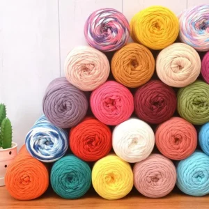 200g 100% Polyester High Tenacity T-shirt Yarn Big Roll for Crochet Fancy Pattern Handbag High Strength