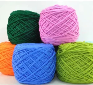 200g Rug Tufting Acrylic Yarn Bulk for Tufting