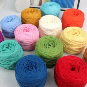 285g Tshirt Yarn 100% Polyester 2cm Width Beautiful and Soft Fancy Crochet Yarn for Bags Knitting