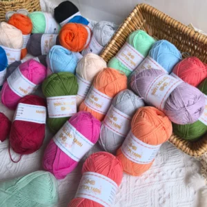 China Factory Direct 4 Ply 100% Cotton Baby Yarn for Hand Knitting