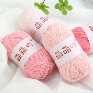 Custom 100g Bulky Chenille Yarn 100% Polyester Fancy Yarn for Knitting Dyed Pattern
