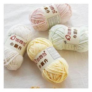 Factory Direct Eco Friendly Machine Washable 100 Polyester Skein friendly Chenille Fancy Yarn