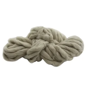 Factory Popular Selling New Huge Thick Merino Wool Yarn Super Chunky Wolle Thick Roving Iceland Yarn for Knitting