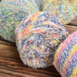 Feather Loop Yarn 100g Ball Dyeing Yarn Wool Acrylic Nylon and Polyester Blended Yarn for Weaving and Crocheting