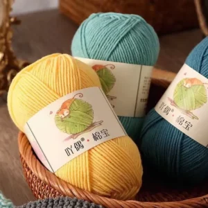 High Quality 40g 4 Ply Combed Cotton Milk Yarn Blended Yarn for Crocheting Hand Knitting Baby Scarves Hats Toys