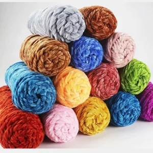 Yarn Knitting Hand Velvet Chenille Yarn DIY Crocheting Knitting Polyester Blended Yarn for Sewing